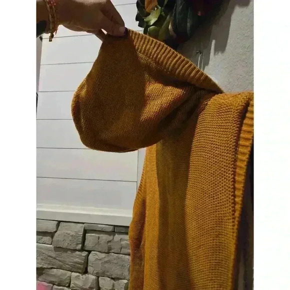 ZenLily Women's Clay Hooded Vest Sweater Size M Casual Fisherman Old Money - Picture 10 of 15